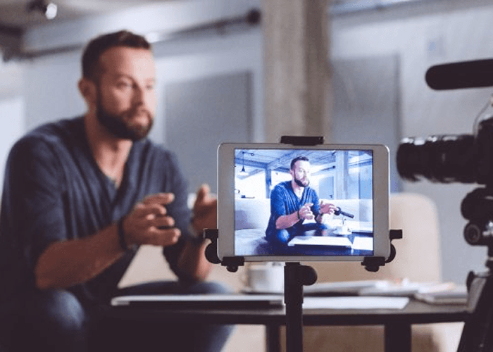 How Personalized Video Improves Customer Onboarding